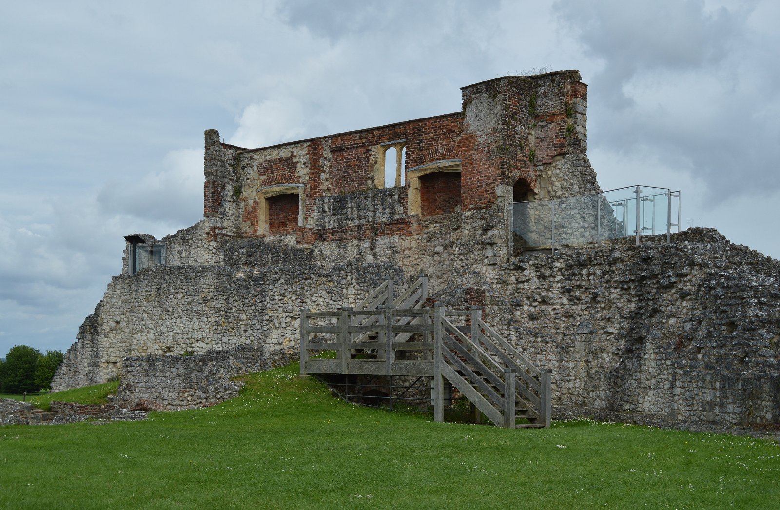 Farnham Castle Keep
